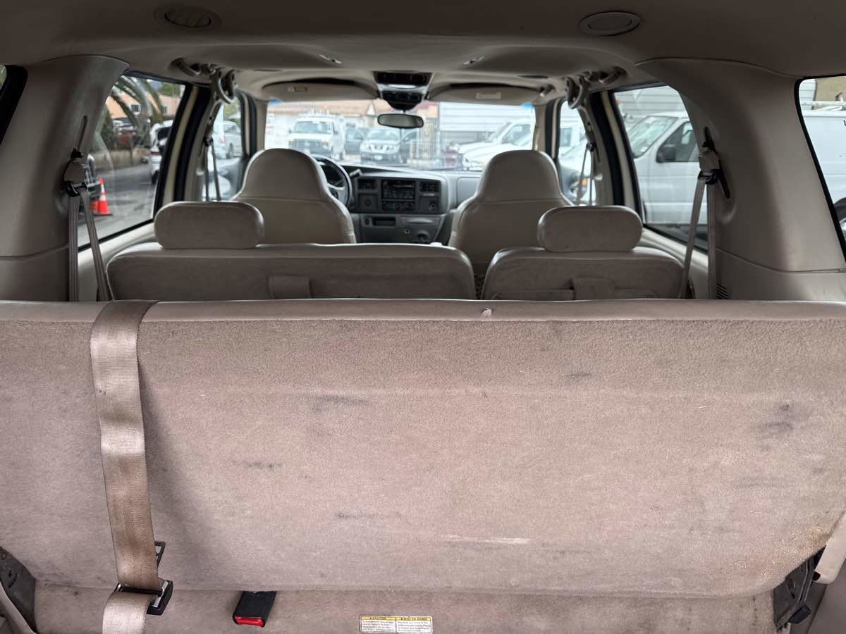 Used 2003 Ford Excursion XLT image 13