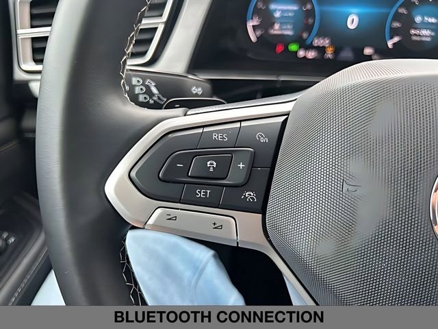 Used 2025 Volkswagen Atlas Cross Sport SE image 19