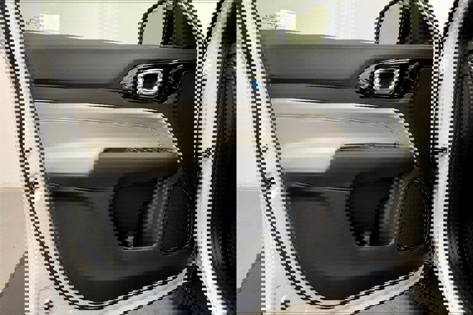 New 2026 Jeep Compass Limited image 12