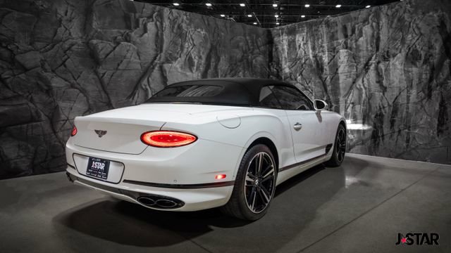 Used 2022 Bentley Continental GT AWD/4WD image 19