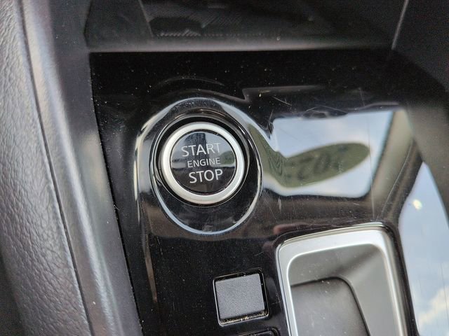 Used 2025 Nissan Versa SV image 22