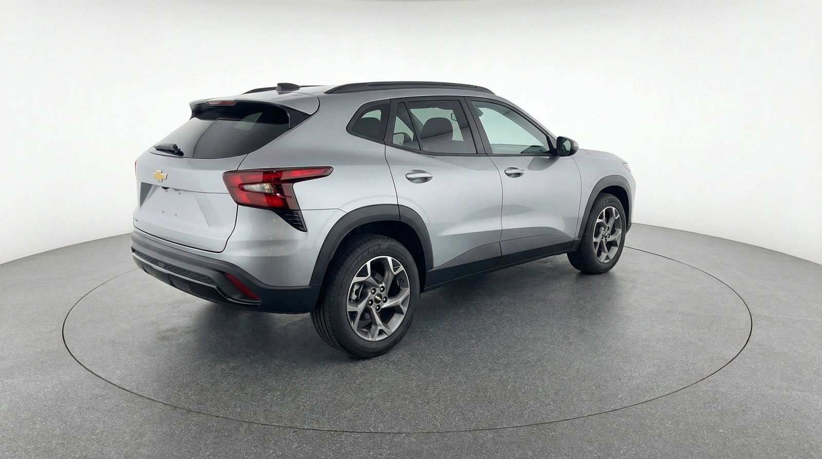 Used 2025 Chevrolet Trax LT image 9