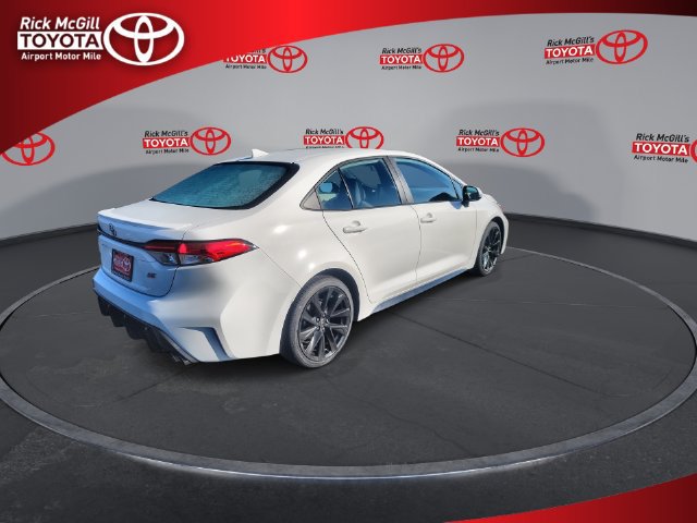 Used 2026 Toyota Corolla SE FWD image 8
