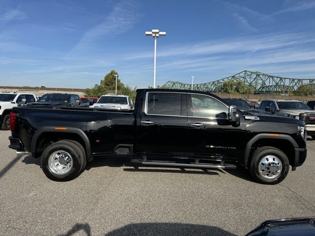 New 2026 GMC Sierra 3500 Denali w/ Technology Package image 6