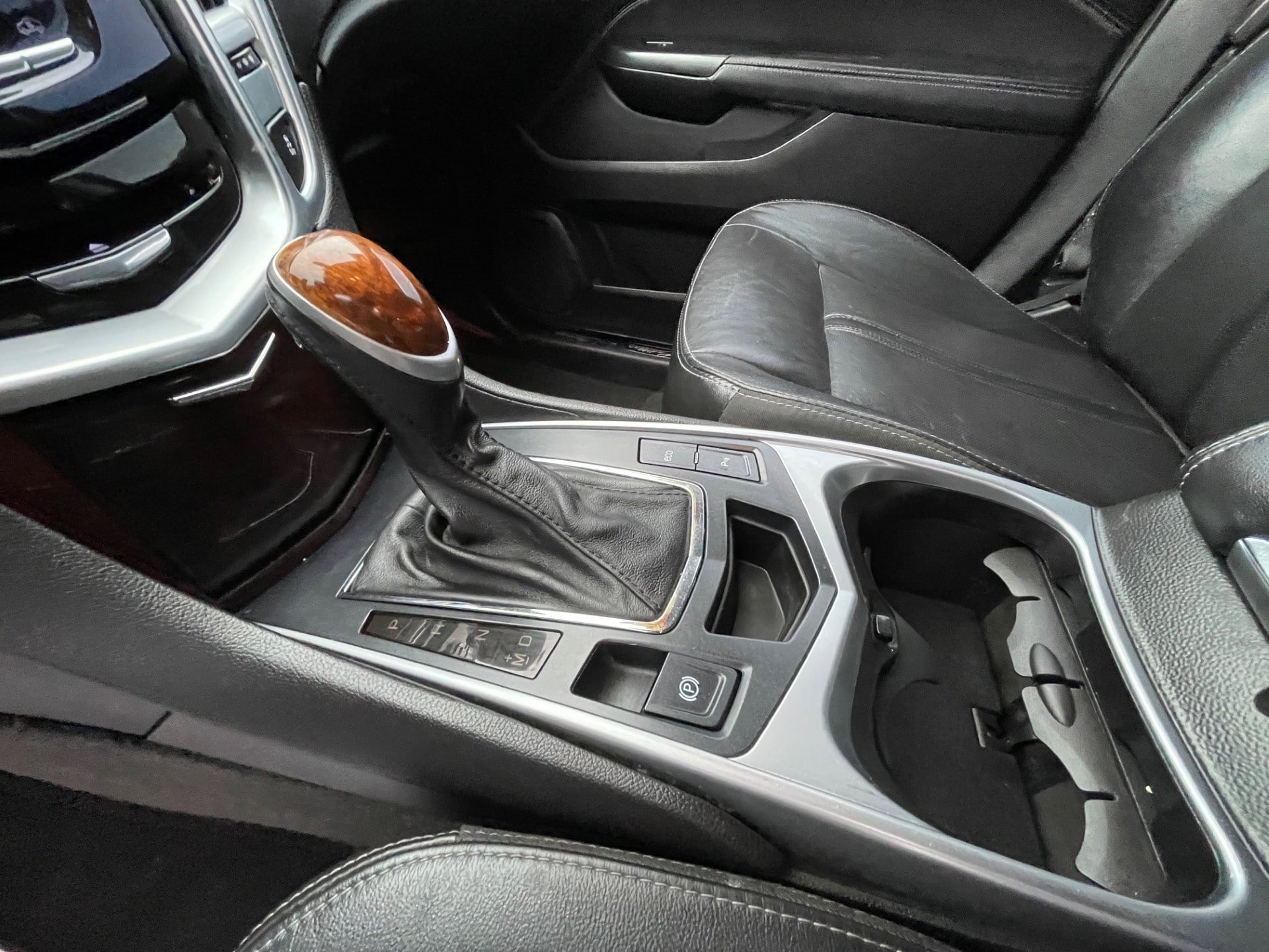 Used 2016 Cadillac SRX Luxury image 15