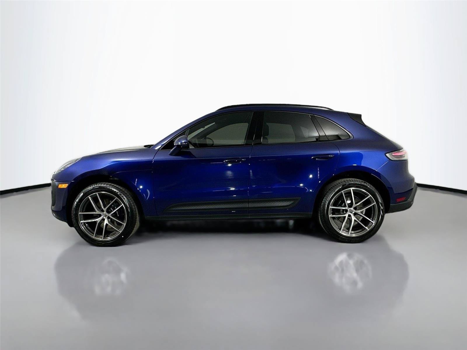Certified 2026 Porsche Macan Turbo AWD/4WD image 2