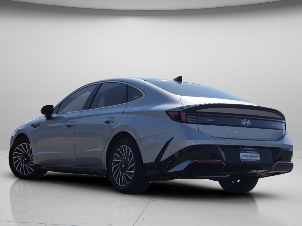 Used 2025 Hyundai Sonata Limited FWD image 23