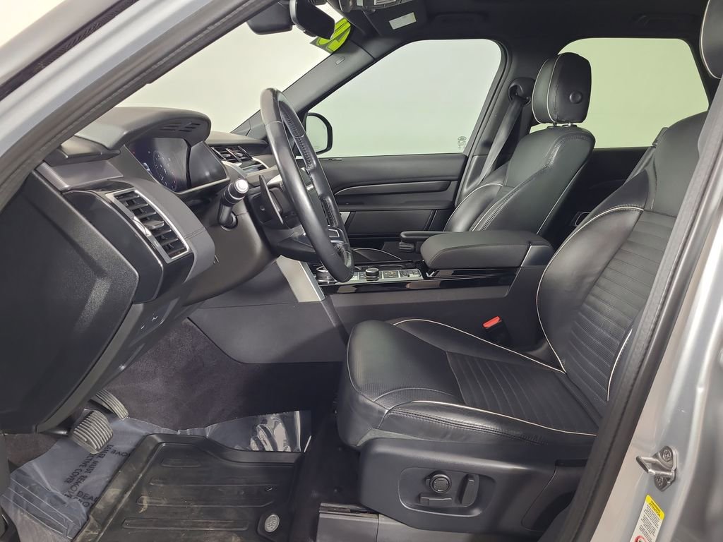 Used 2020 Land Rover Discovery HSE image 20