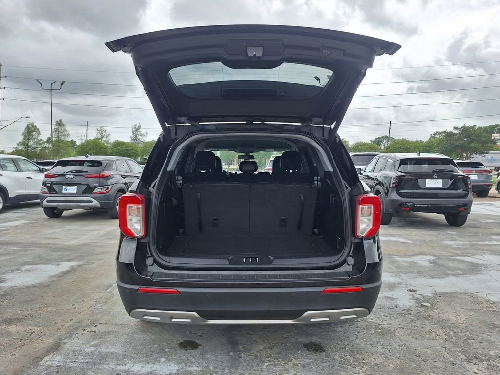 Used 2023 Ford Explorer XLT w/ Equipment Group 202A image 28
