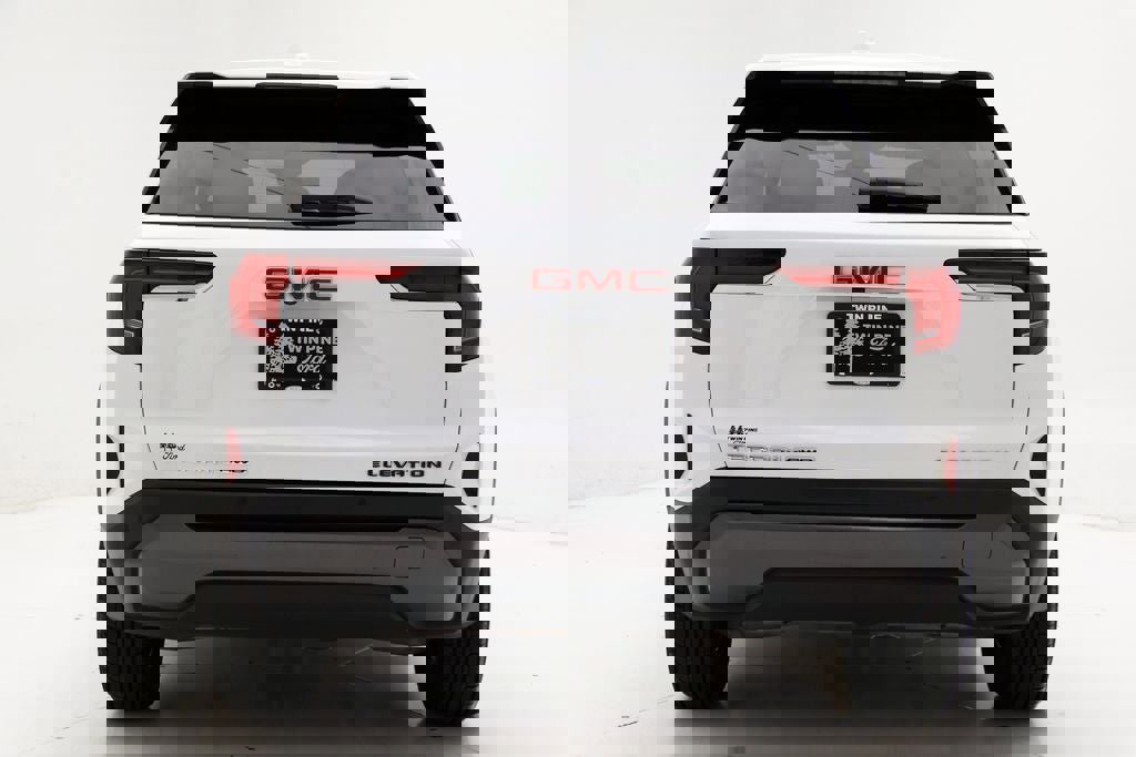 Used 2025 GMC Terrain Elevation image 8