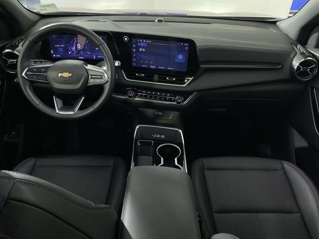 Used 2025 Chevrolet Equinox LT w/ Convenience Package II FWD image 25