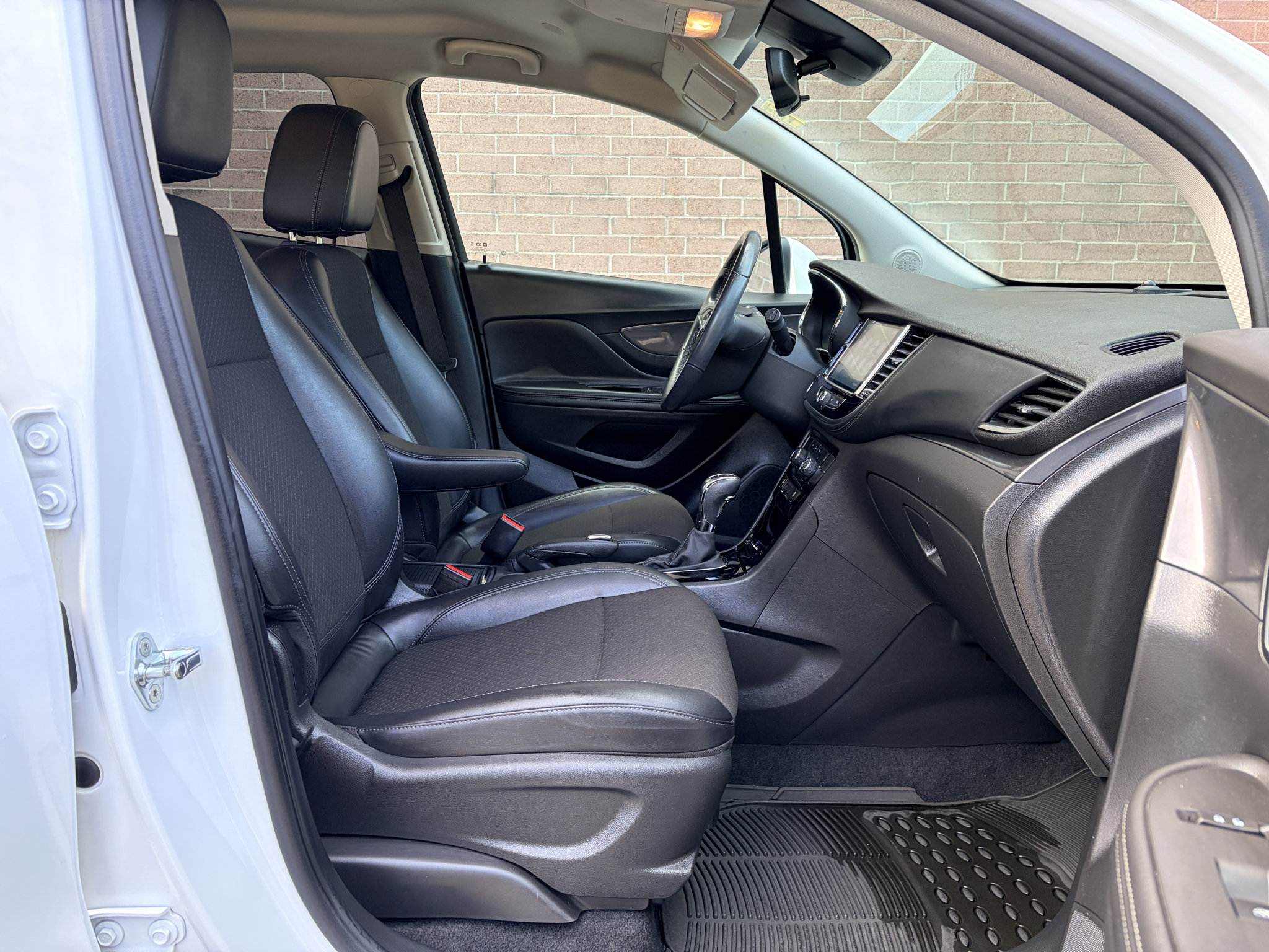 Used 2018 Buick Encore Preferred FWD image 21