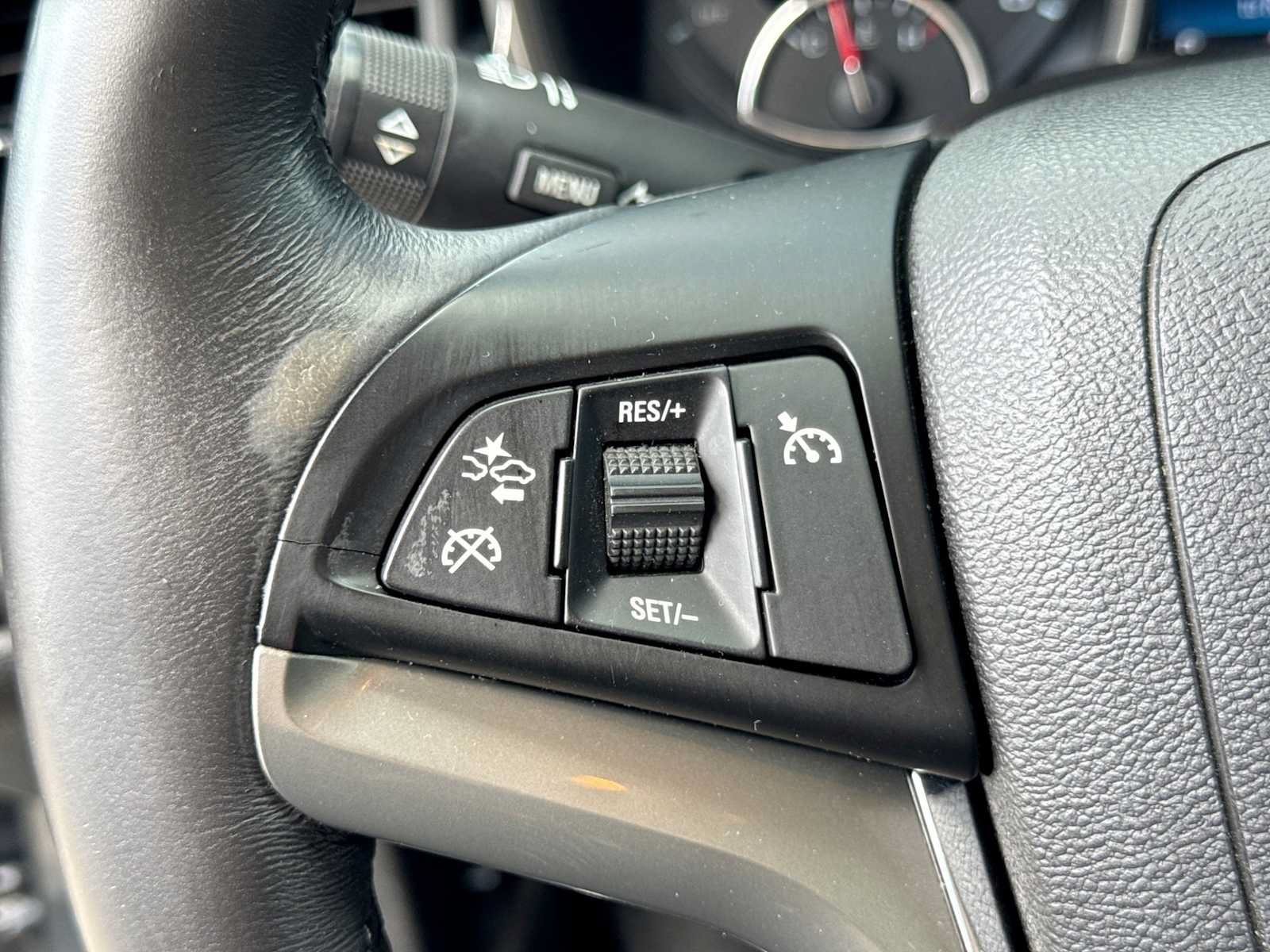 Used 2015 Chevrolet Malibu LT w/ Leather Package FWD image 24