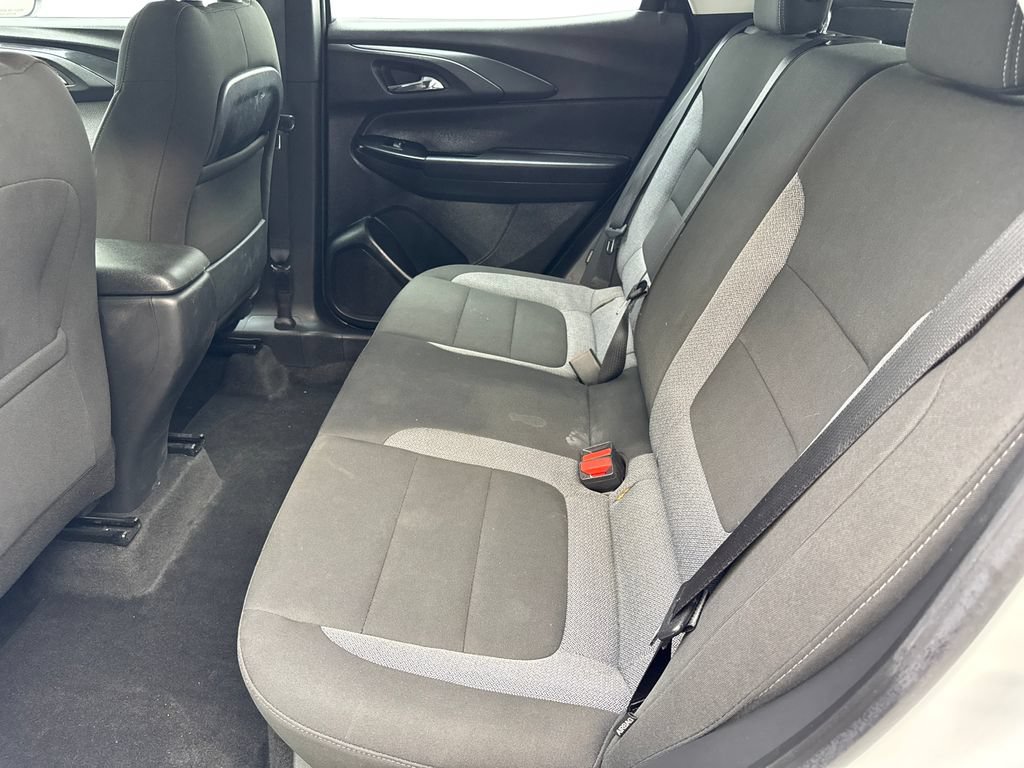 Used 2023 Chevrolet TrailBlazer LS FWD image 32