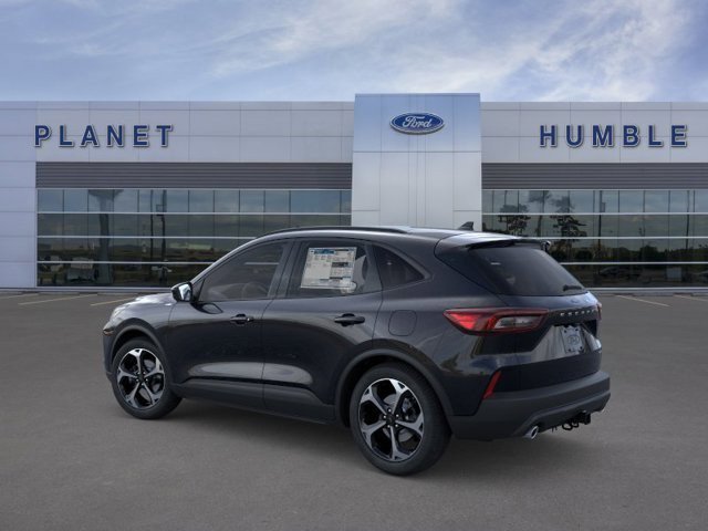Used 2025 Ford Escape ST-Line Select w/ Class II Trailer Tow Package AWD/4WD image 4