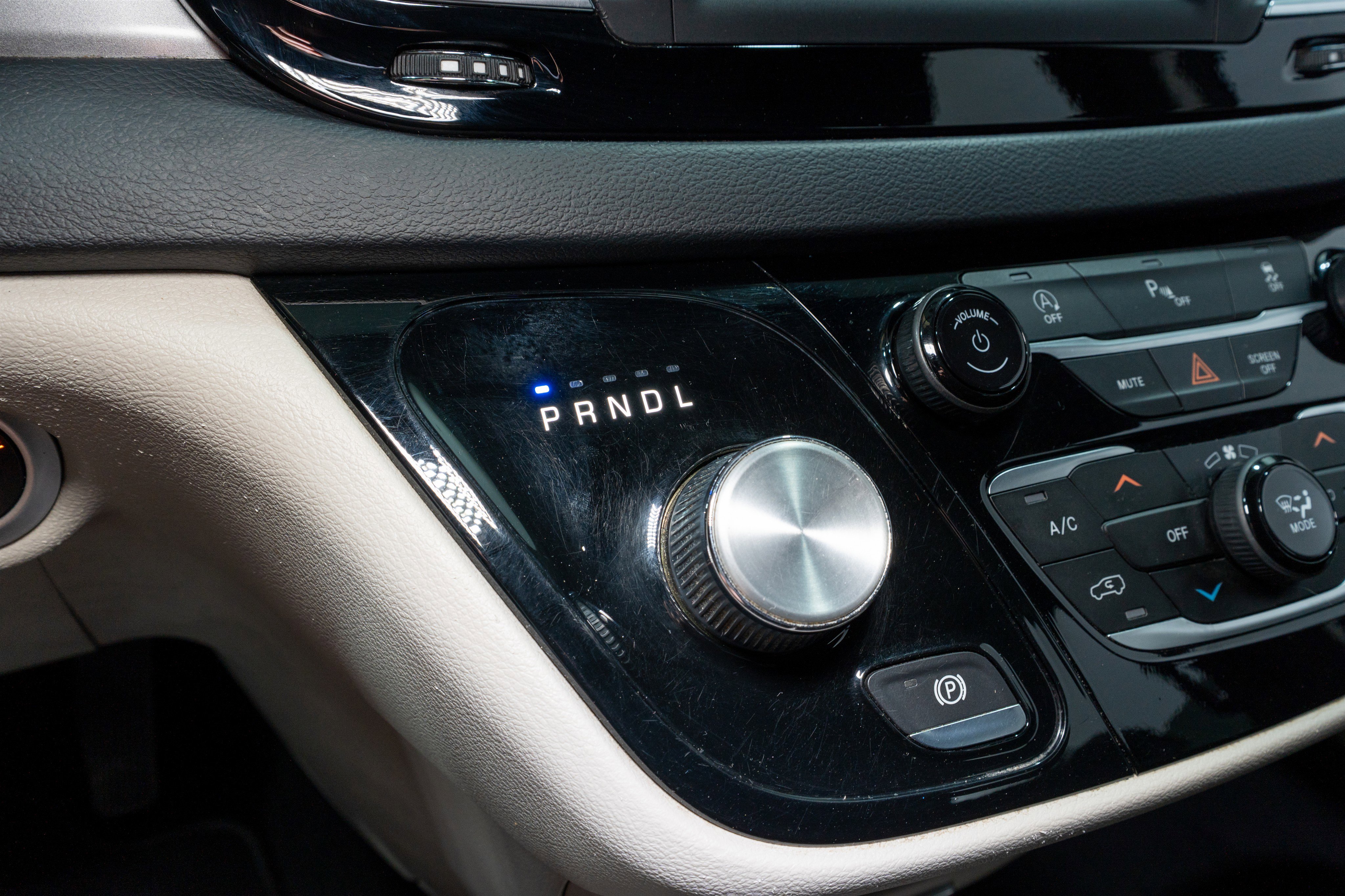 Used 2020 Chrysler Pacifica Touring-L image 20