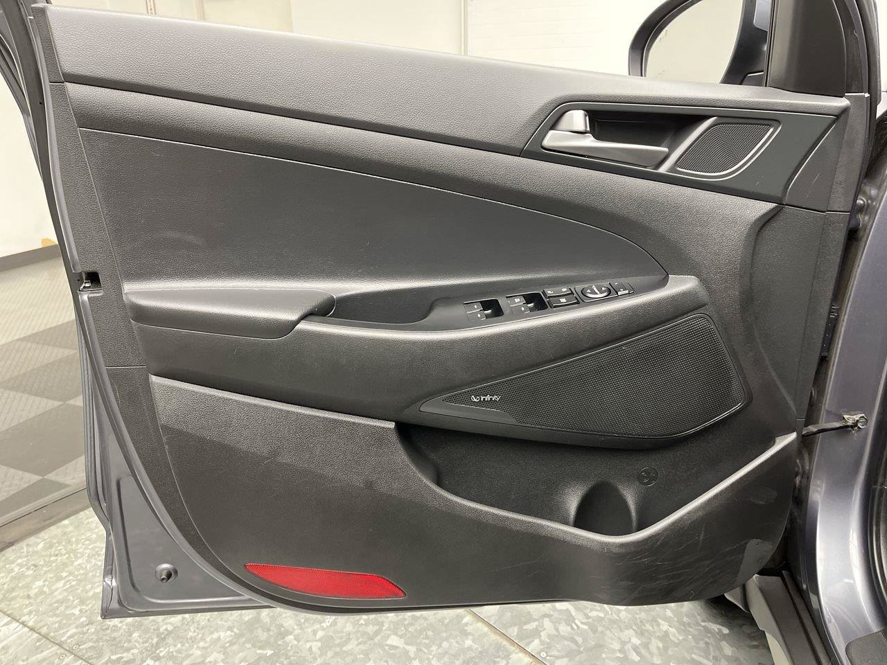 Used 2017 Hyundai Tucson SE Plus AWD/4WD image 7