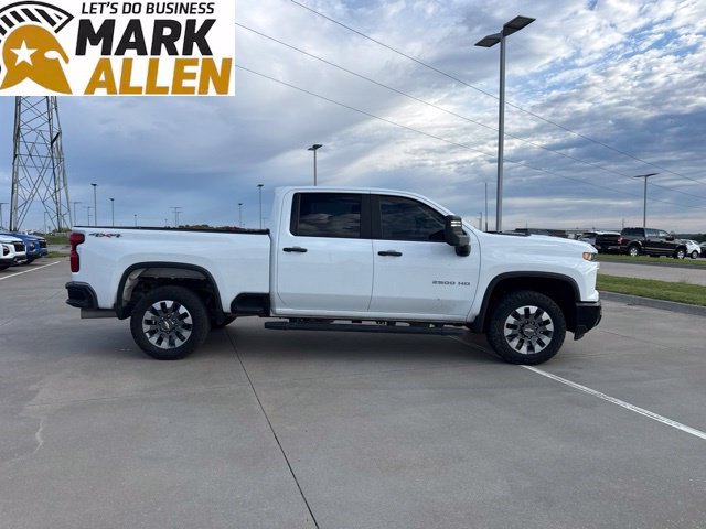 Used 2024 Chevrolet Silverado 2500 Custom w/ Custom Value Package AWD/4WD image 6