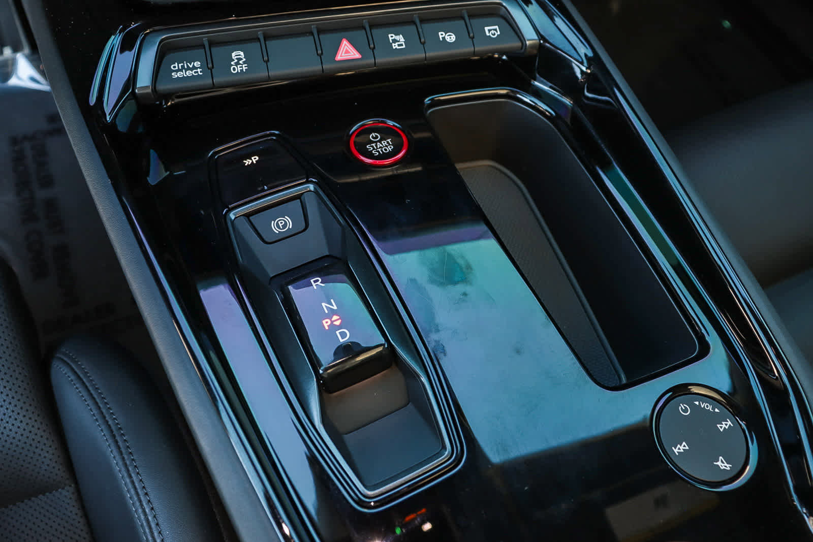 Used 2025 Audi RS e-tron GT performance w/ 21" Wheel Package image 26