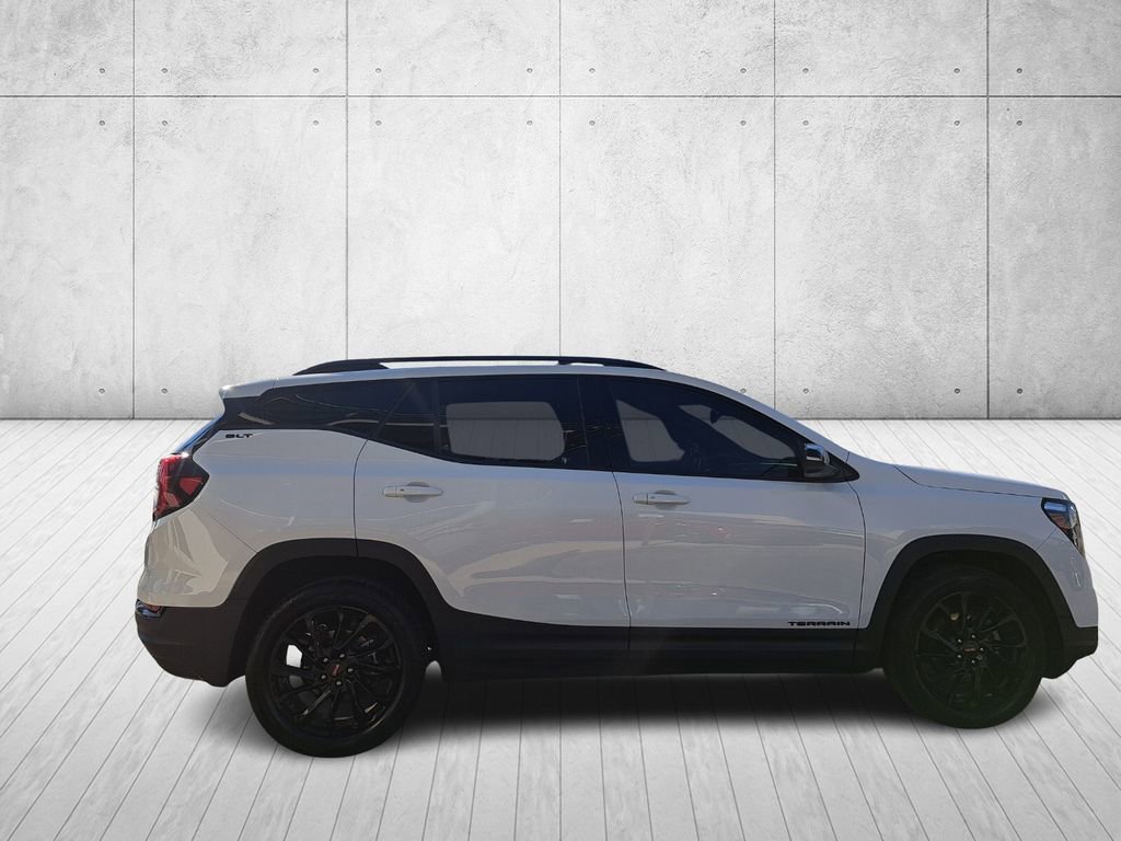 Used 2023 GMC Terrain SLT w/ Elevation Edition image 3