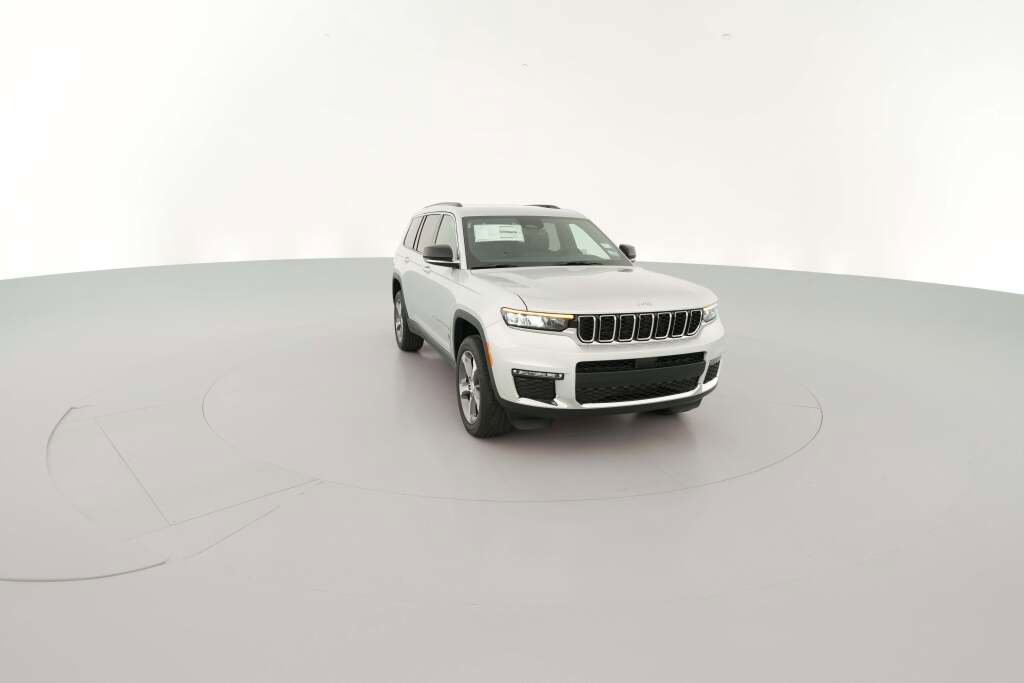 New 2025 Jeep Grand Cherokee L Limited image 17