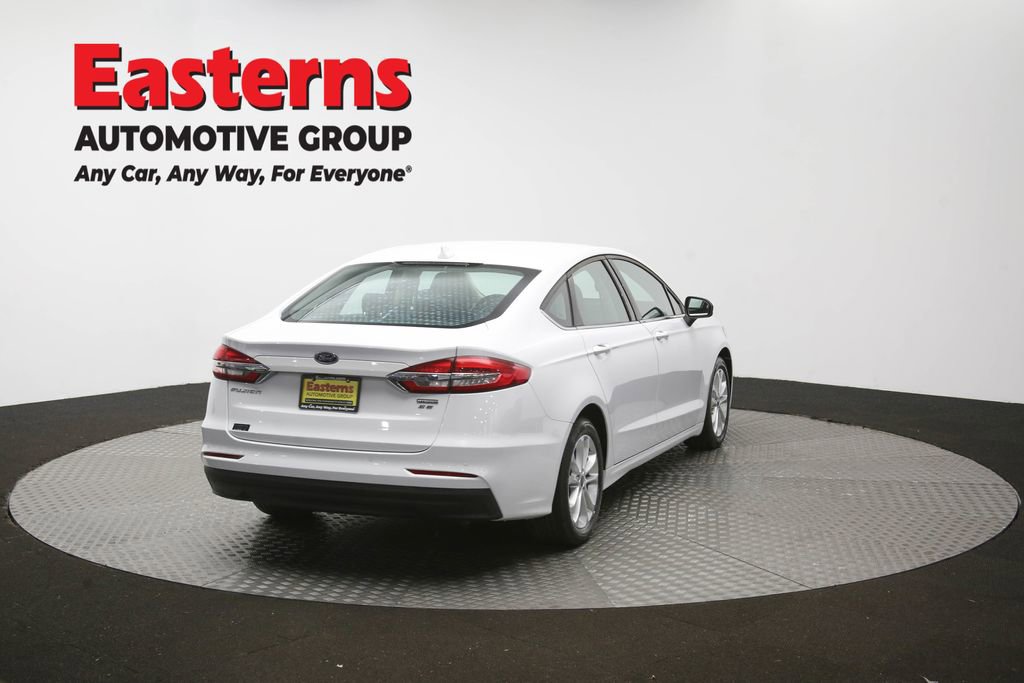 Used 2020 Ford Fusion SE FWD image 38