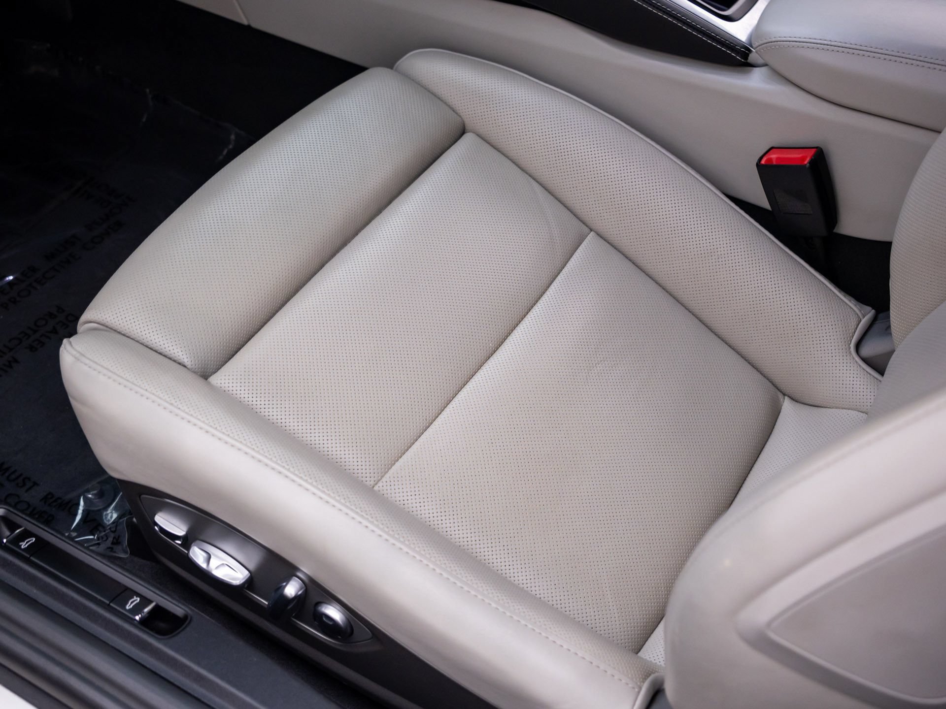 Used 2019 Porsche 718 Boxster GTS RWD image 16