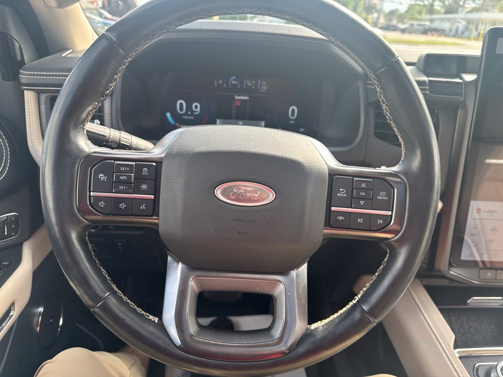 Used 2023 Ford Expedition Platinum AWD/4WD image 20