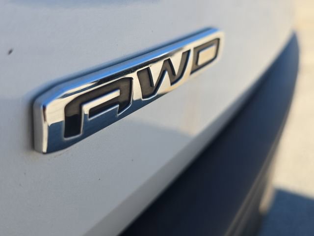 Used 2024 GMC Acadia AT4 AWD/4WD image 10