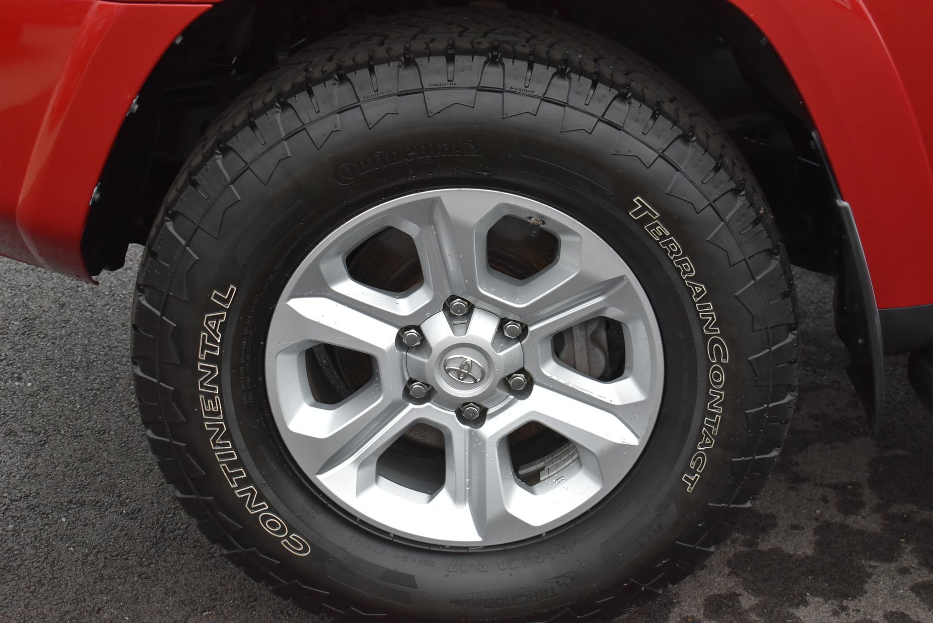 Used 2018 Toyota 4Runner SR5 Premium AWD/4WD image 11