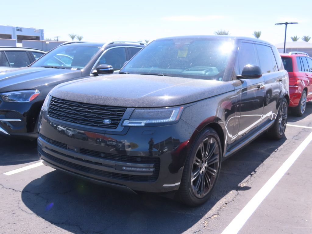 Used 2024 Land Rover Range Rover Long Wheelbase SE AWD/4WD image 2