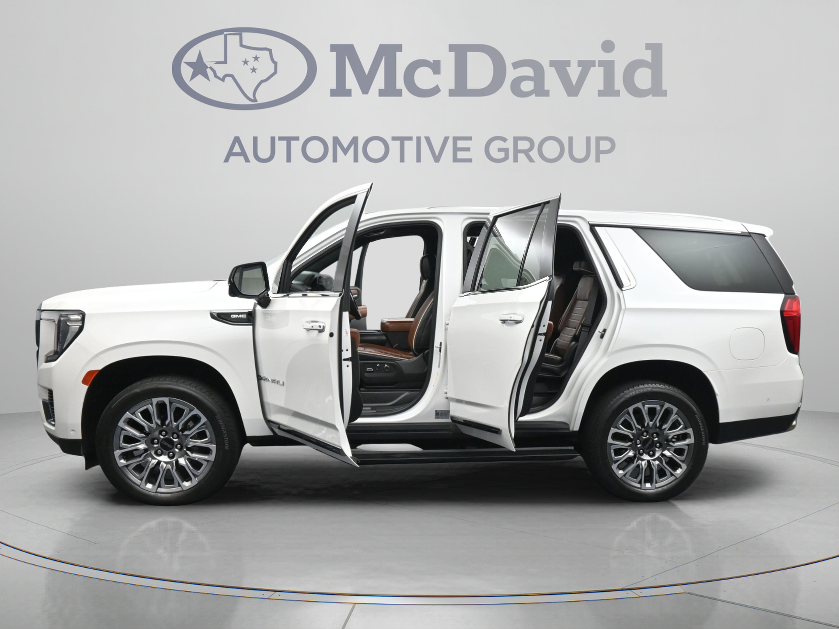 Used 2024 GMC Yukon Denali Ultimate AWD/4WD image 43