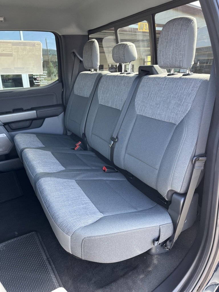 New 2025 Ford F250 XLT w/ Black Appearance Package image 16