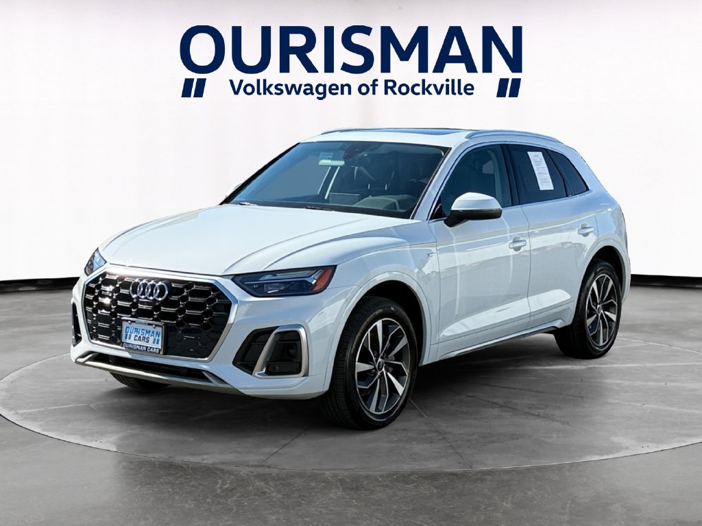 Used 2022 Audi Q5 2.0T Premium Plus w/ Premium Plus Package AWD/4WD image 2