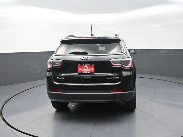 Used 2018 Jeep Compass Limited w/ Navigation Group AWD/4WD image 7