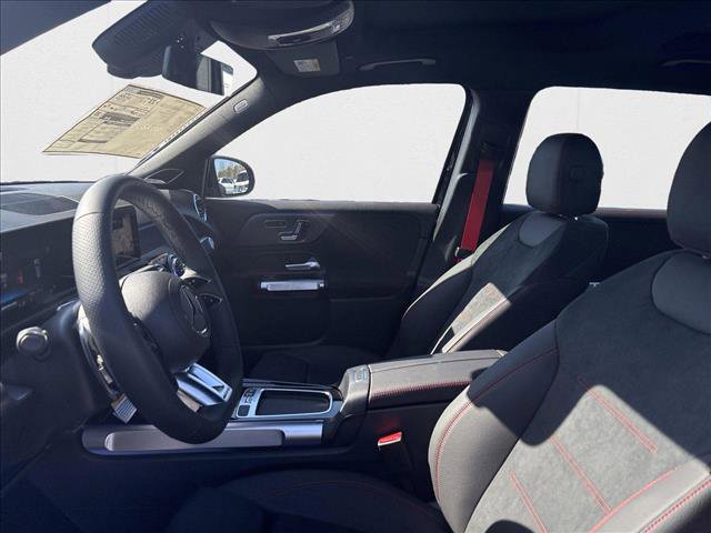 New 2025 Mercedes-Benz GLB 35 AMG 4MATIC image 17