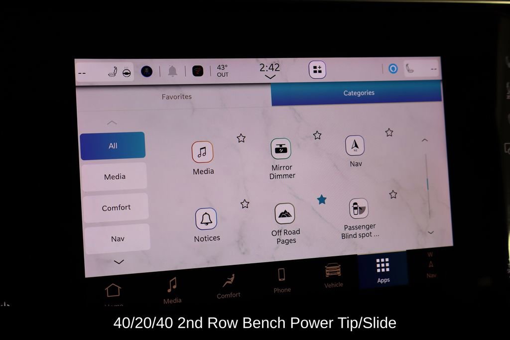 Used 2025 Jeep Wagoneer L Series II w/ Convenience Group I image 44