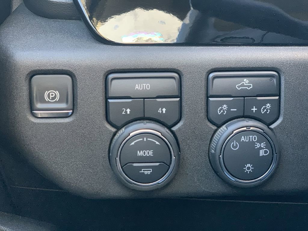 Certified 2025 Chevrolet Silverado 1500 LT image 15