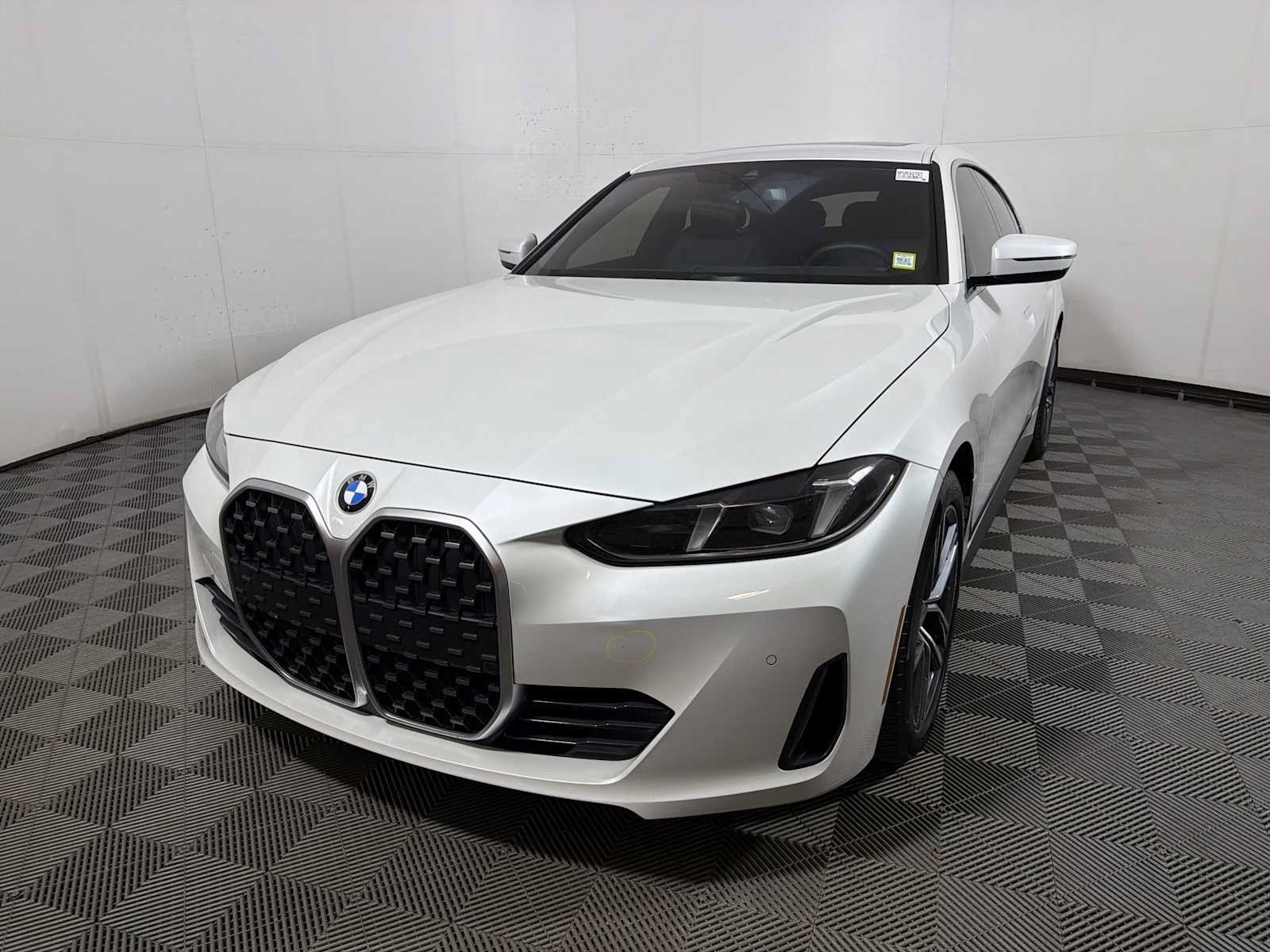 Used 2025 BMW 430i xDrive AWD/4WD image 3