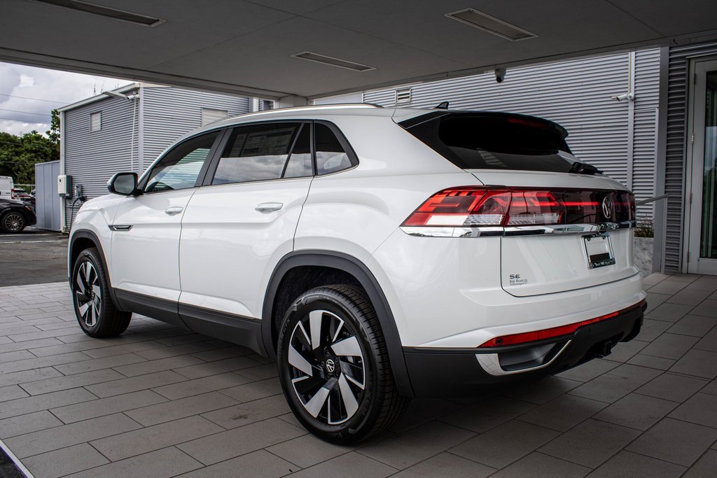 New 2026 Volkswagen Atlas Cross Sport SE image 12