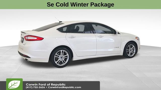 Used 2016 Ford Fusion SE image 9