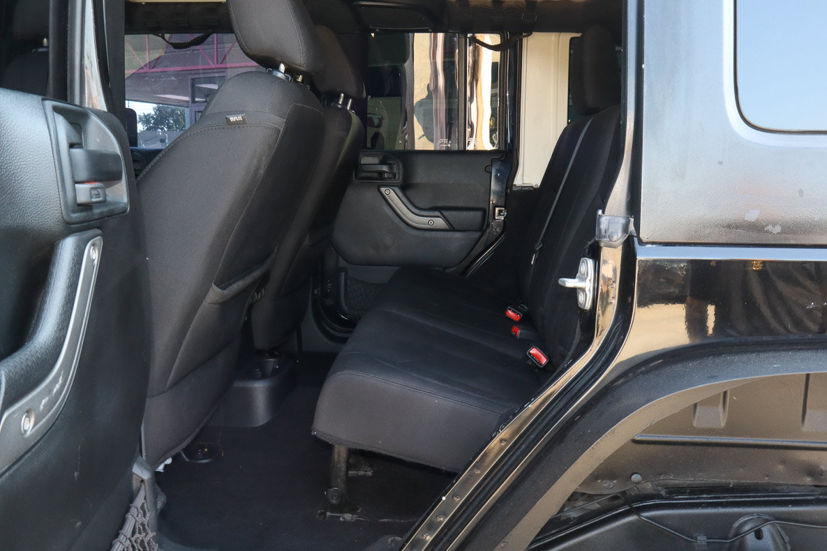 Used 2018 Jeep Wrangler Unlimited Sport S AWD/4WD image 8