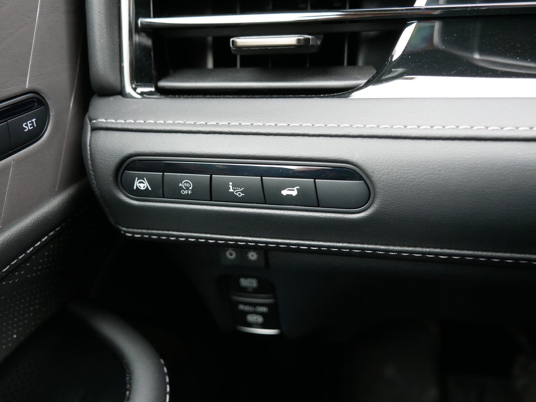 Certified 2025 INFINITI QX80 Autograph image 26