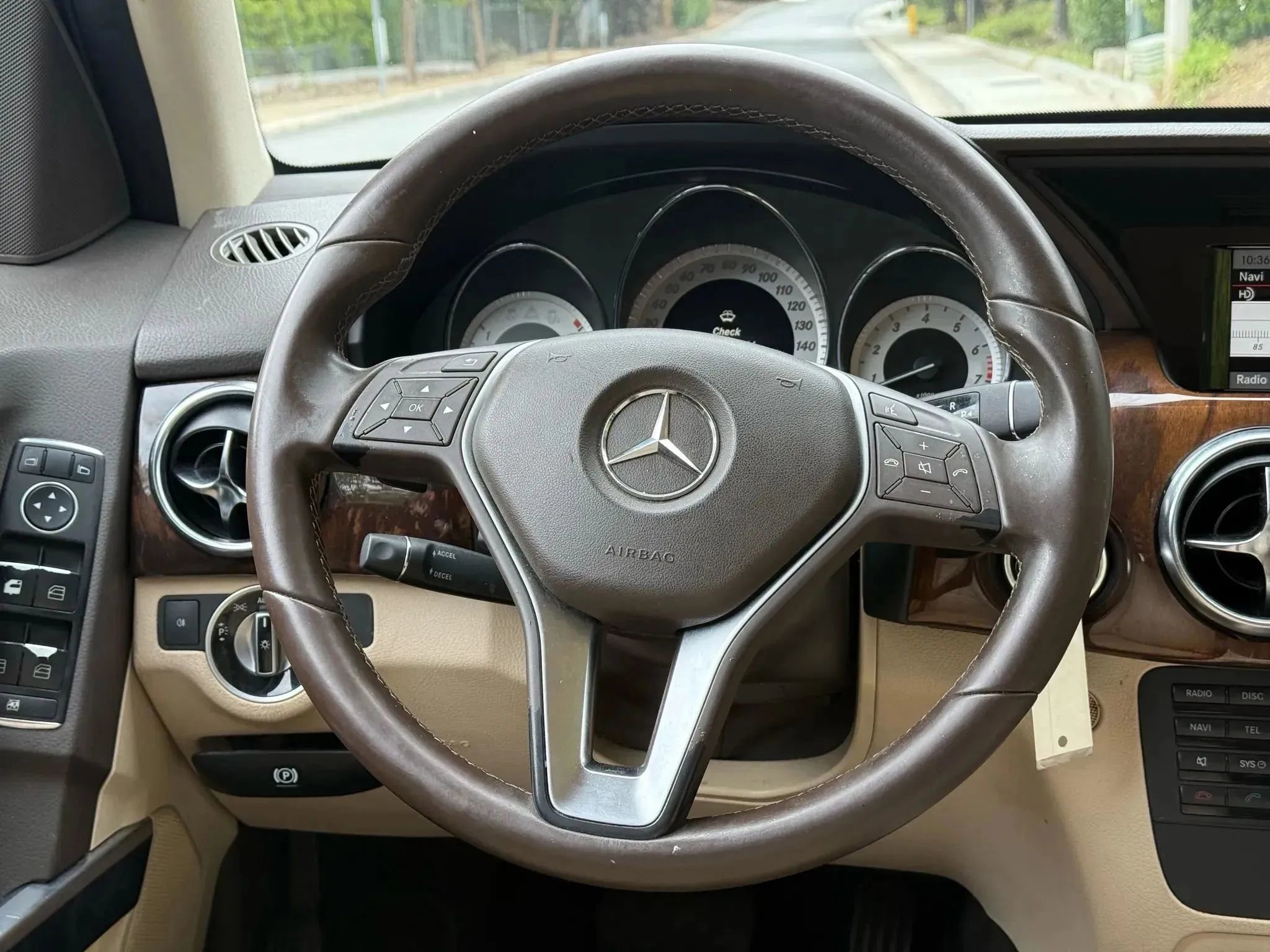 Used 2014 Mercedes-Benz GLK 350 2WD image 23
