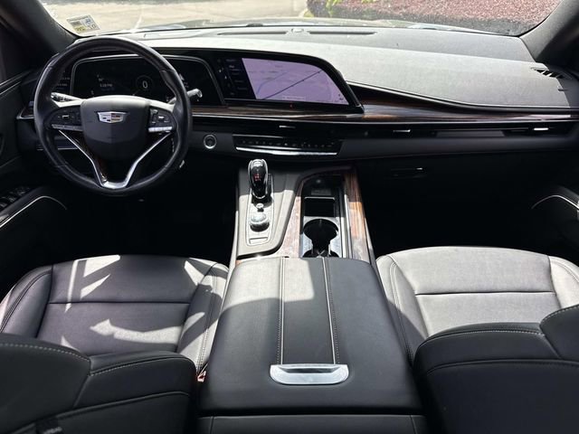 Used 2021 Cadillac Escalade Luxury image 18
