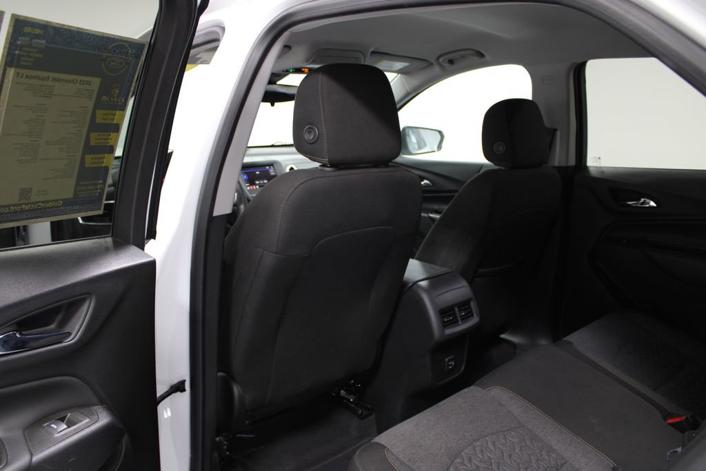 Used 2023 Chevrolet Equinox LT image 24