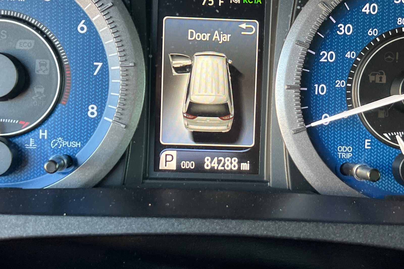 Used 2020 Toyota Sienna XLE image 26