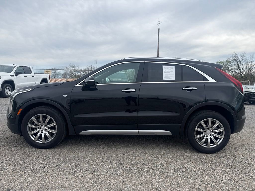 Used 2022 Cadillac XT4 Premium Luxury w/ Safety Alert Package AWD/4WD image 7