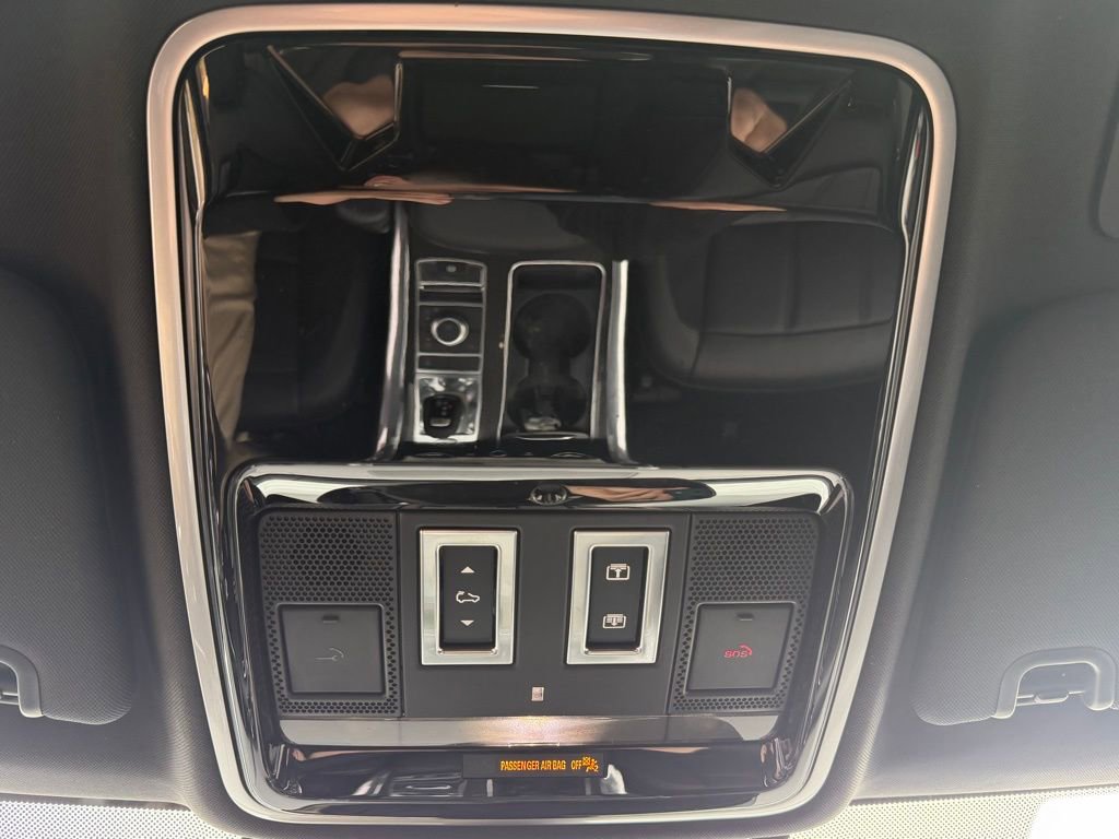 Used 2022 Land Rover Range Rover Sport HST image 32