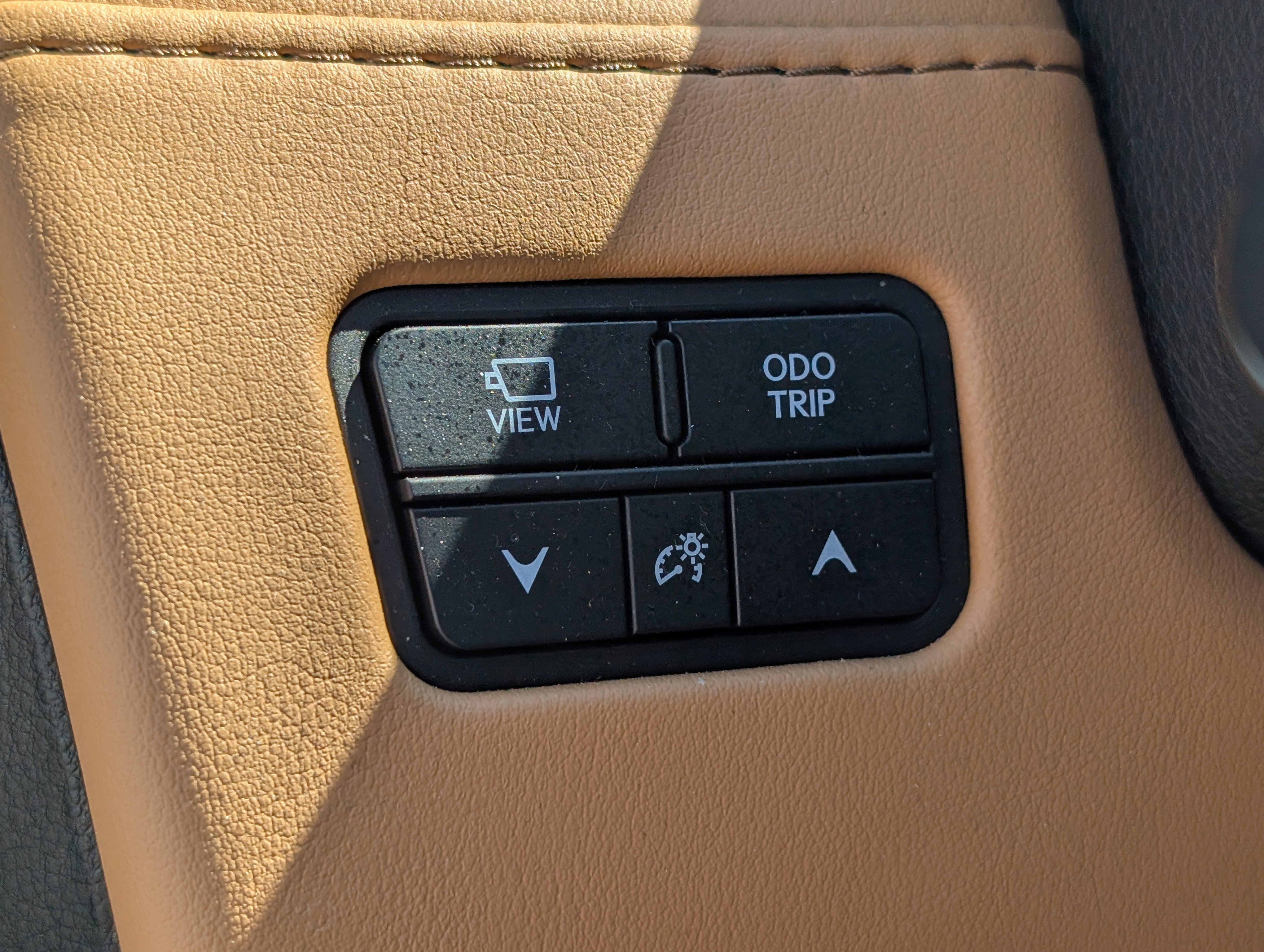 Used 2024 Lexus LX 600 4WD w/ Appearance Package image 25
